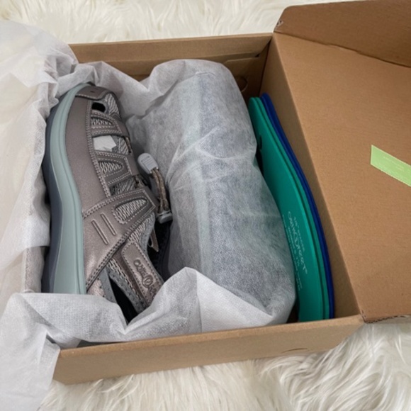ORTHFEET - Pewter In The Box $35 Sz 7.5 - Picture 4 of 9